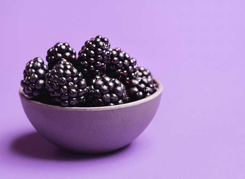  One Main Impact of Consuming Blackberries, Says Dietitian