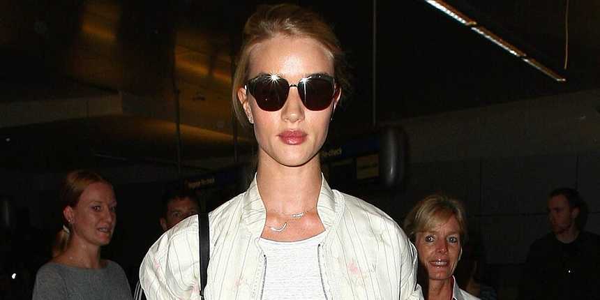  Rosie Huntington-Whiteley at LAX